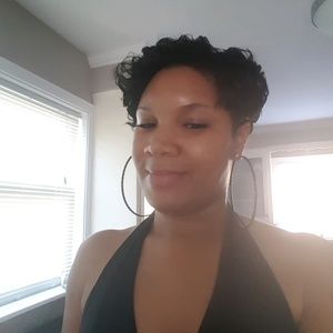 Meet your Posher, Veronica